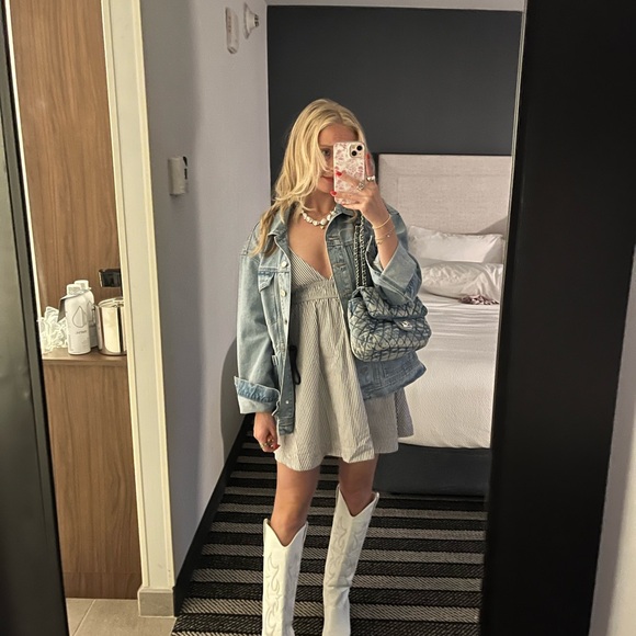 Meet your Posher, Tara - Picture 2 of 5